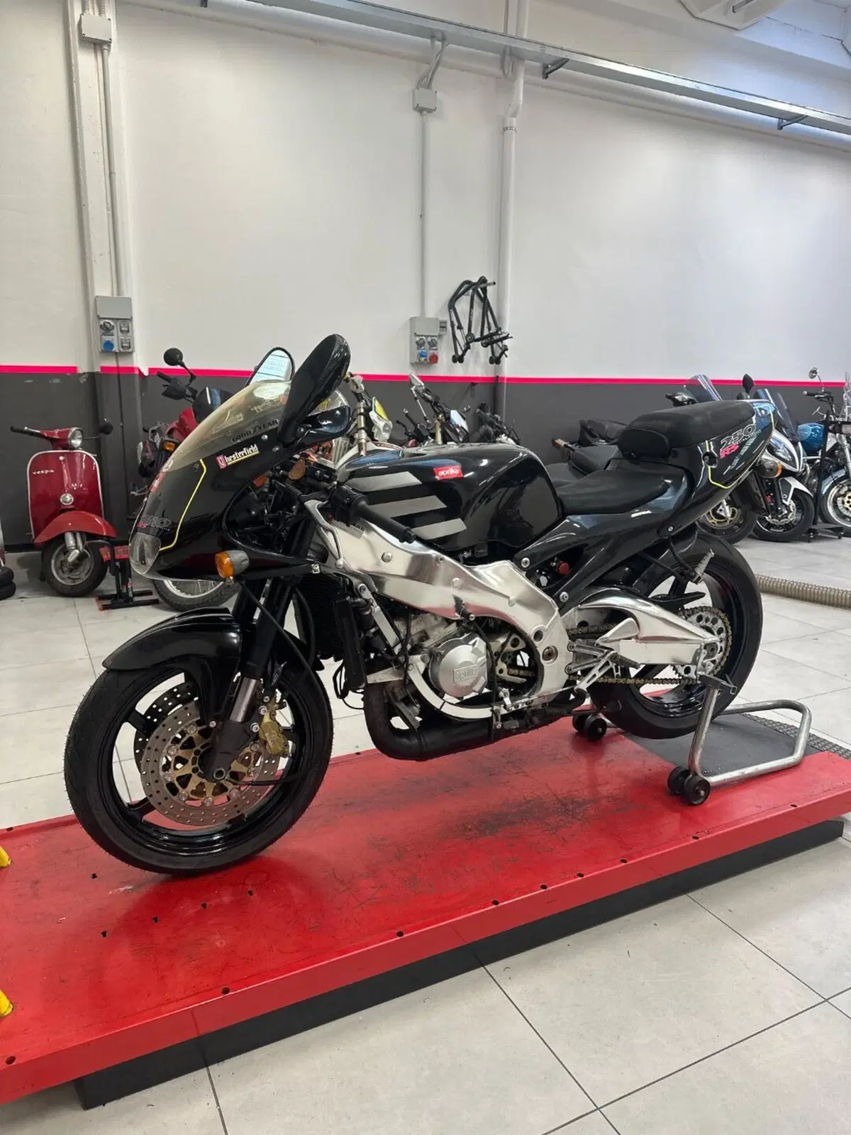 Aprilia RS 250 (1995 - 98) (3)