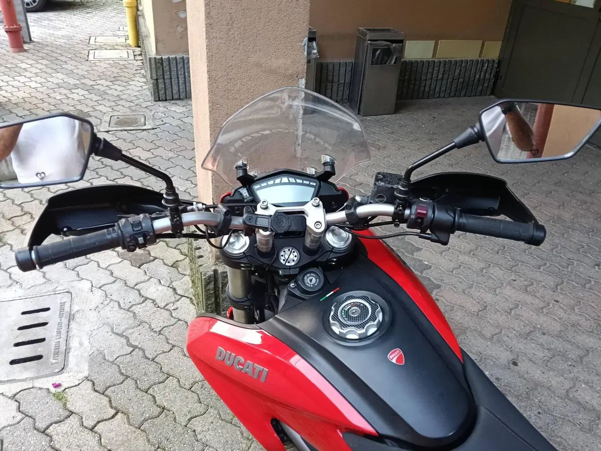 Ducati Hyperstrada 821 (2013 - 15) (5)