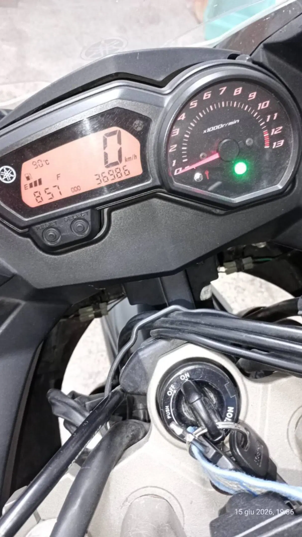 Yamaha XJ6 Diversion (2009 - 15) (10)