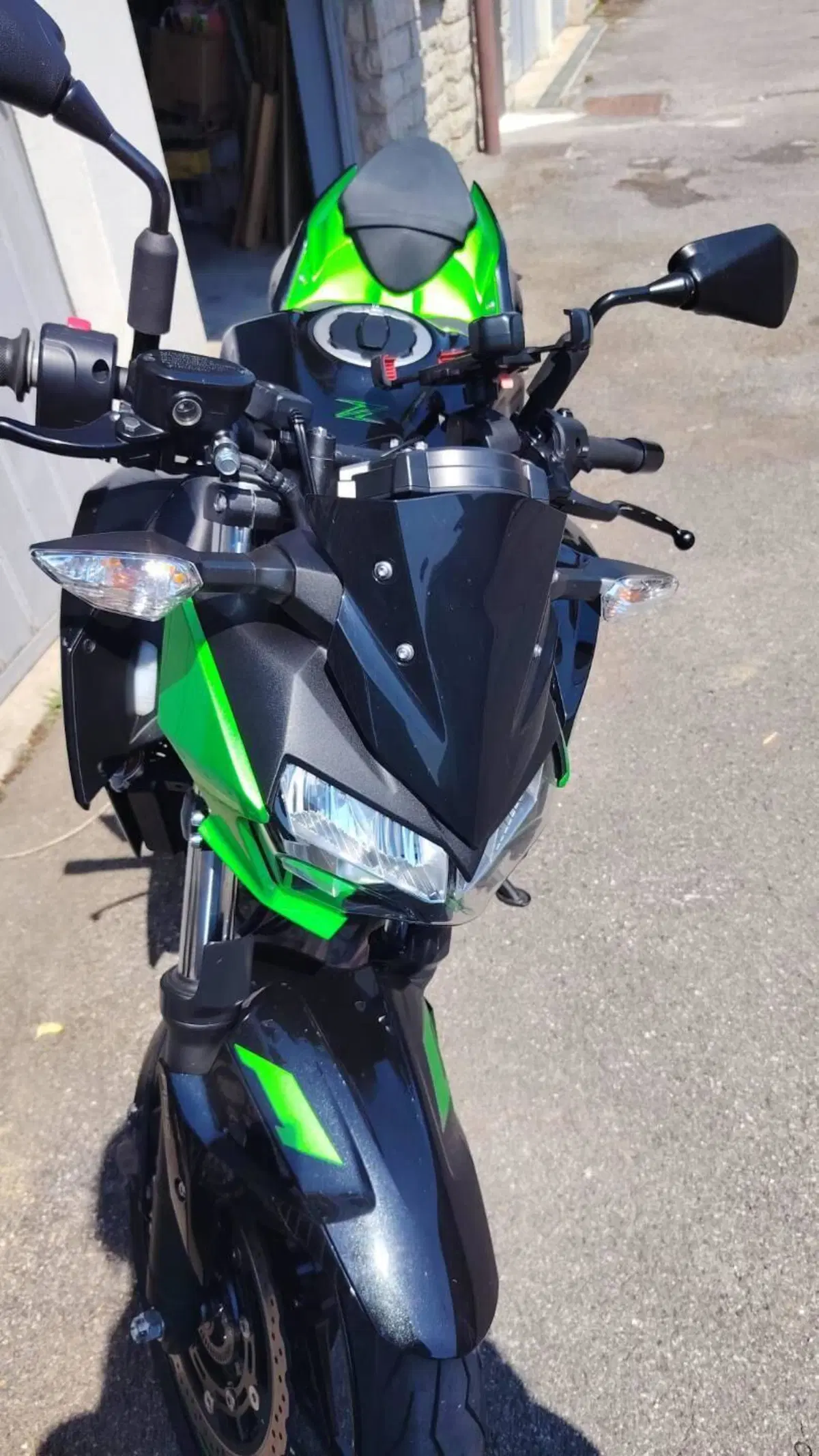 Kawasaki Z 400 (2023) (2)