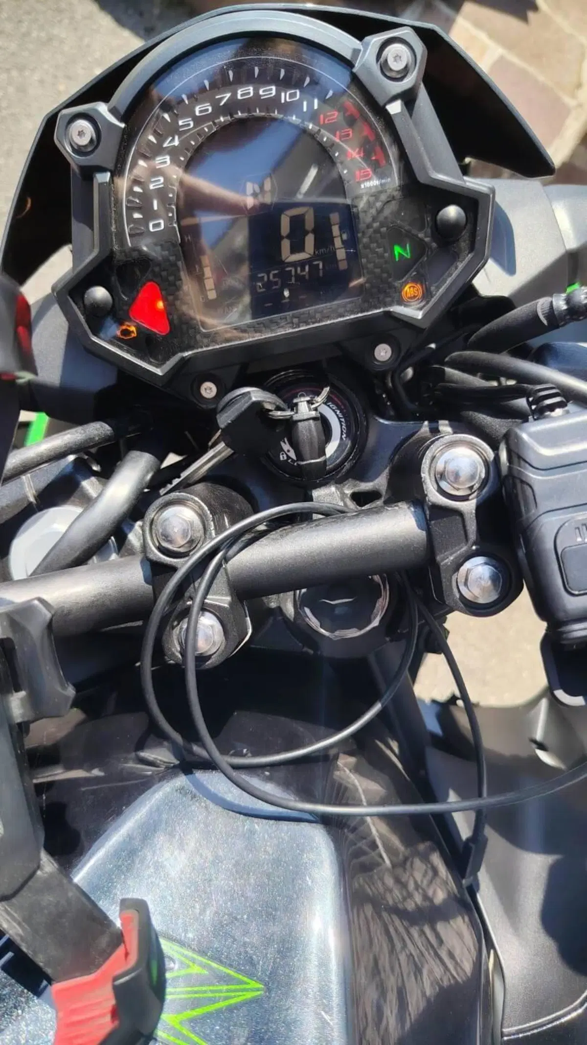 Kawasaki Z 400 (2023) (3)