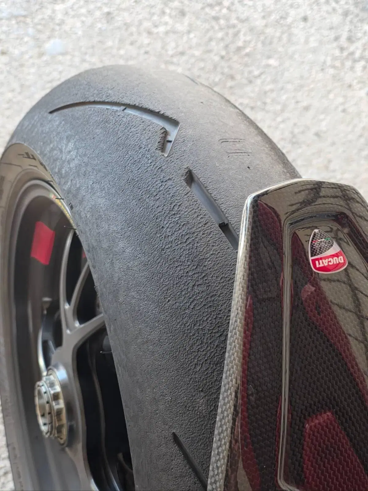 Ducati Panigale V4 S 1100 (2021) (7)
