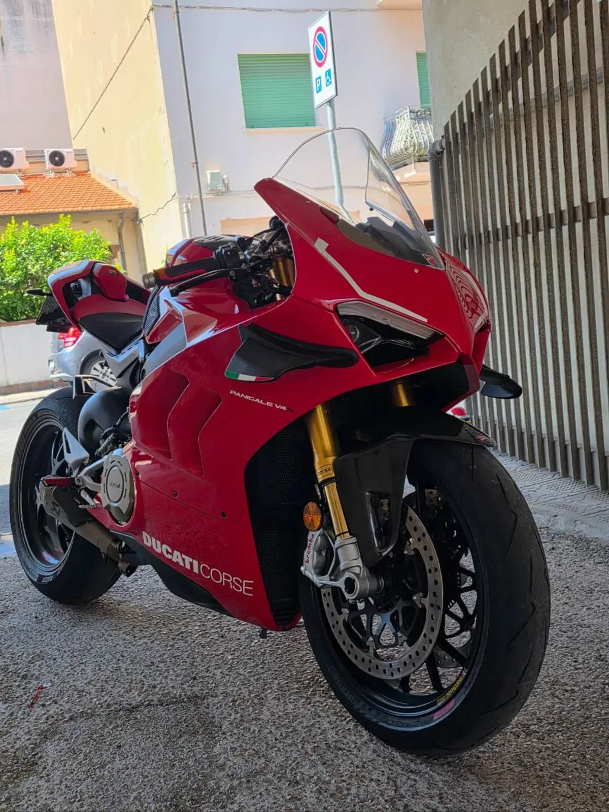 Ducati Panigale V4 S 1100 (2021) (9)