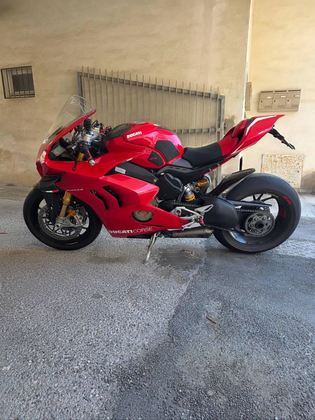 Ducati Panigale V4 S 1100 (2021) (16)