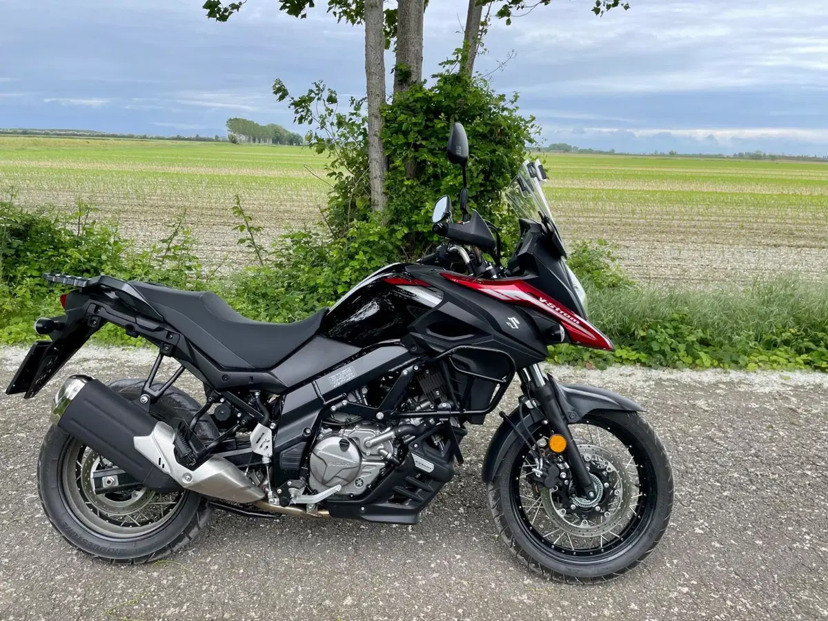Suzuki V-Strom 650XT (2021 - 25) (3)