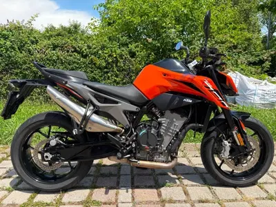 KTM 790 Duke L (2023 - 24) usata