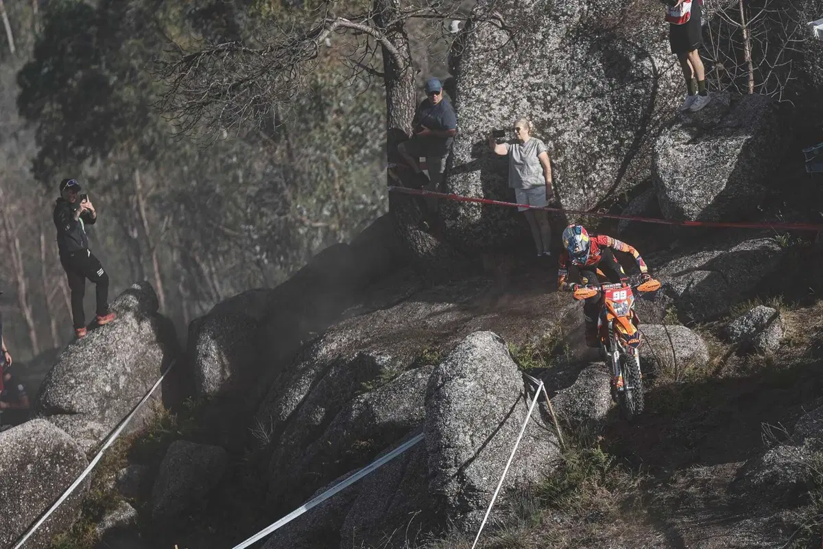 EnduroGP26 #9 Portogallo2 D2. Ancora Josep Garcia e KTM (e questa volta per distacco). Il primo Titolo alla Gutish [VIDEO] (8)