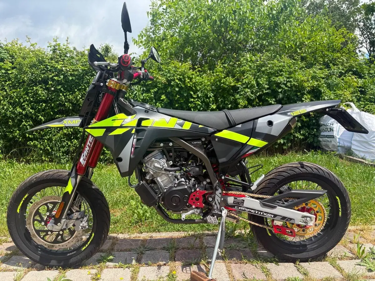 Fantic Motor XMF 125 Competition (2025 - 26) (5)