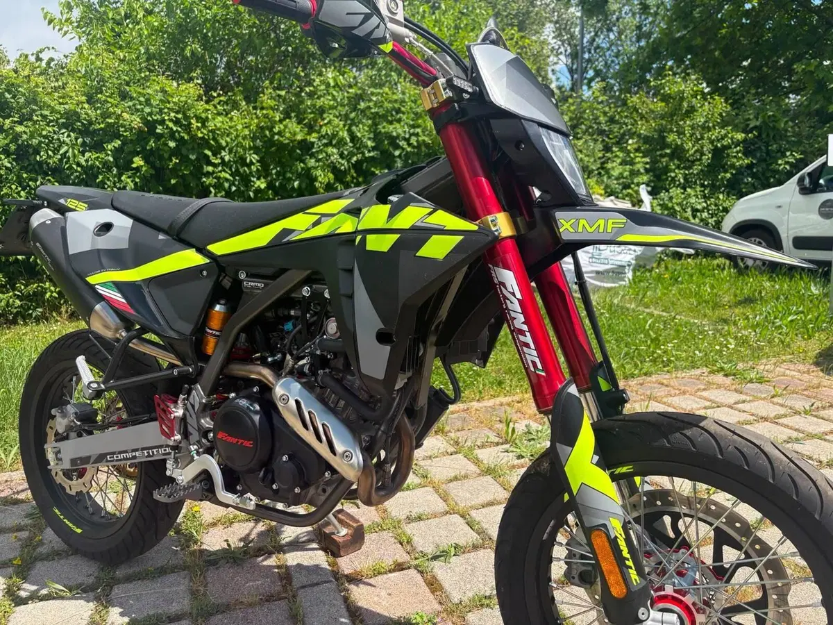 Fantic Motor XMF 125 Competition (2025 - 26) (8)