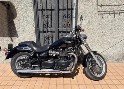 Triumph Speedmaster 865 (2005 - 10) usata