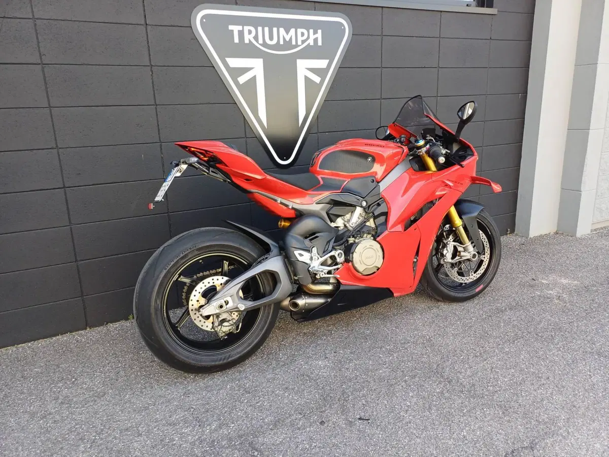 Ducati Panigale V4 S (2025 - 26) (2)