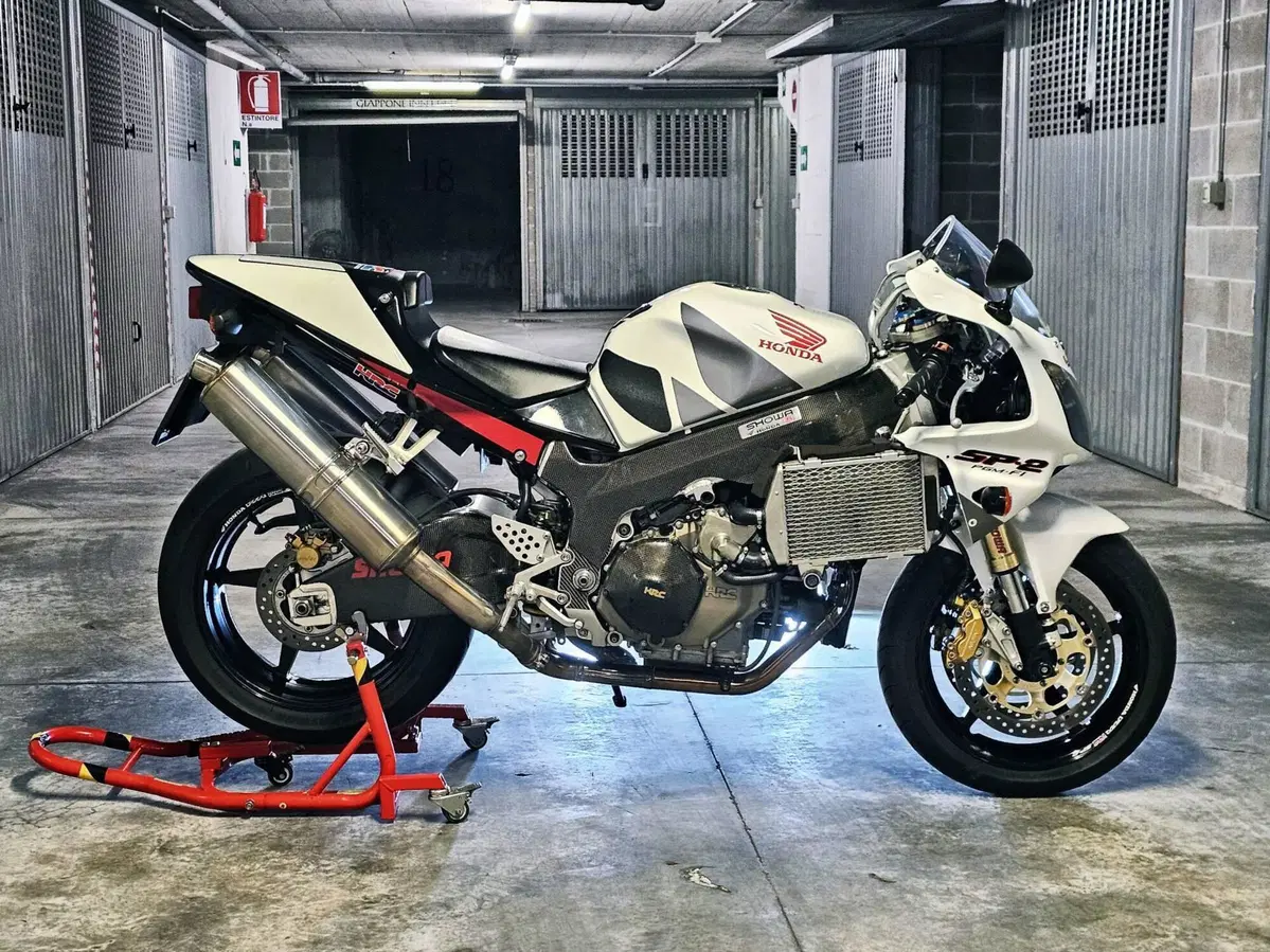 Honda VTR 1000 SP-2 (2002 - 06) (14)
