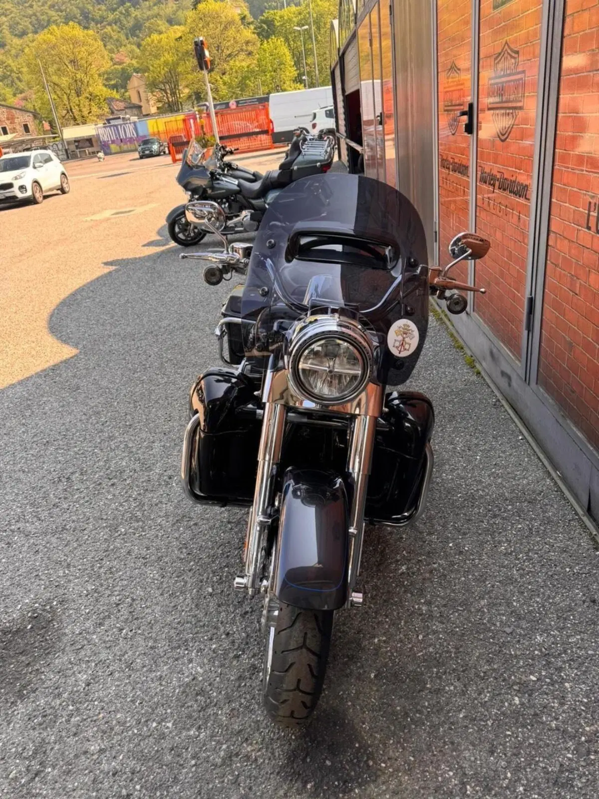 Harley-Davidson 1690 Road King (2013 - 16) - FLHR (2)