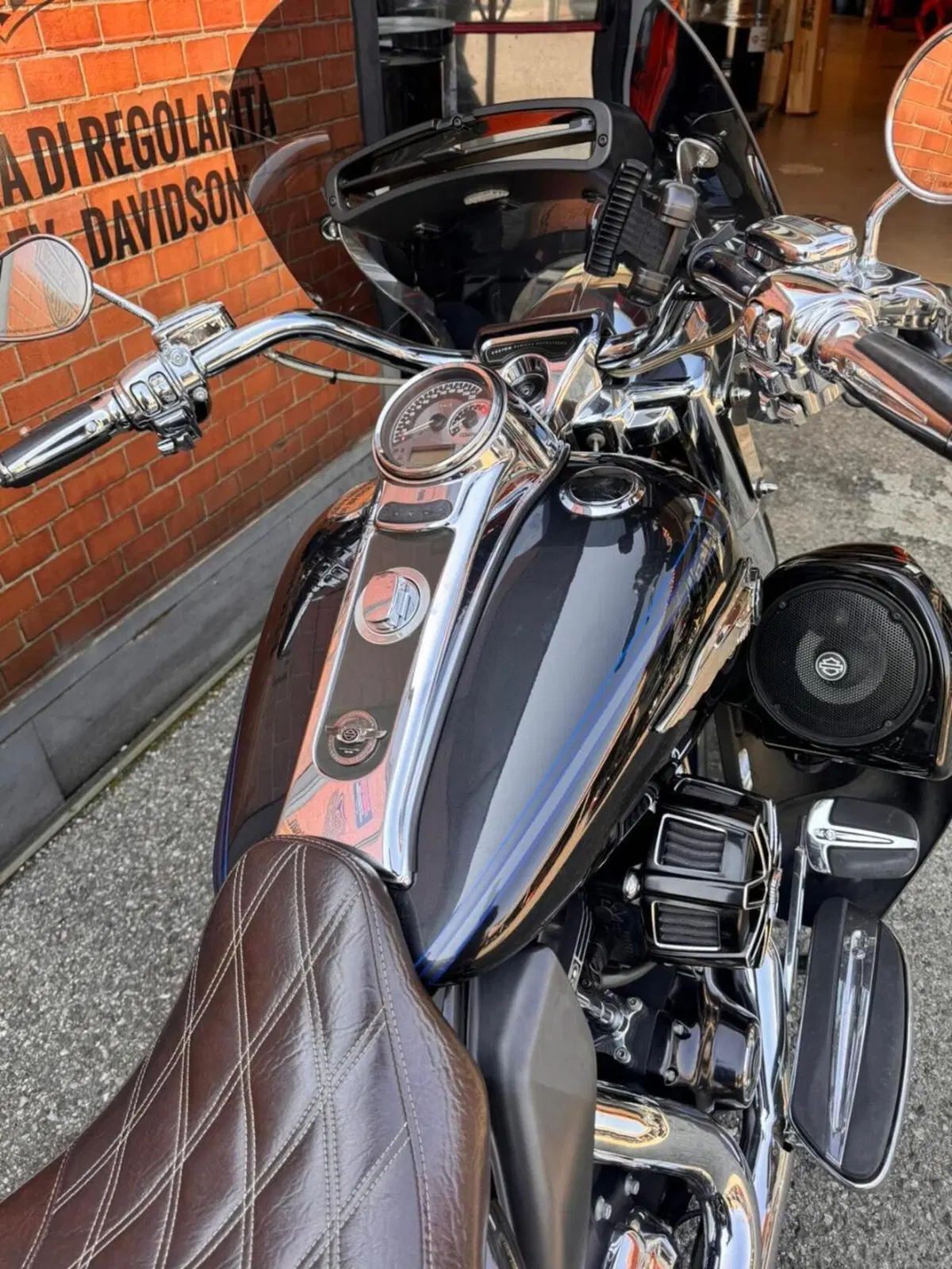 Harley-Davidson 1690 Road King (2013 - 16) - FLHR (5)