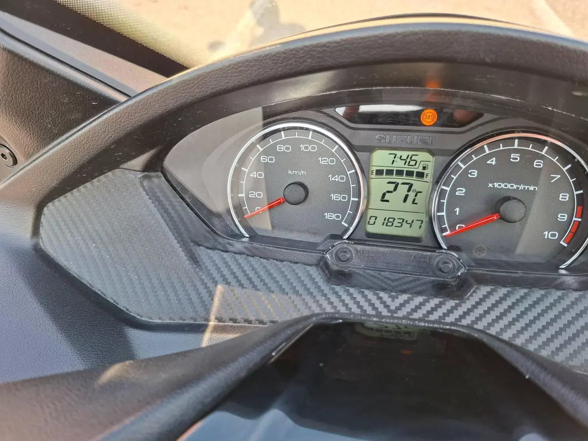 Suzuki Burgman AN 400 (2017 - 20) (8)