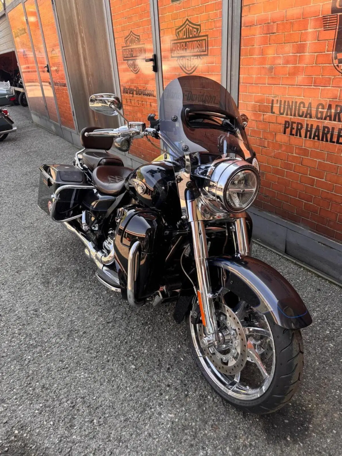 Harley-Davidson 1690 Road King (2013 - 16) - FLHR (10)