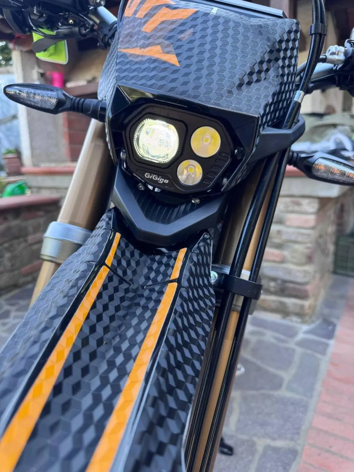 Sur - Ron Ultra Bee (2025 - 26) (7)
