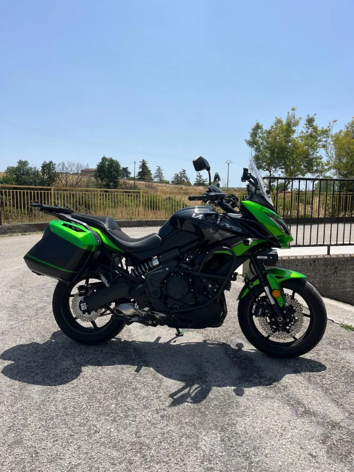 Kawasaki Versys 650 Grand Tourer (2021)