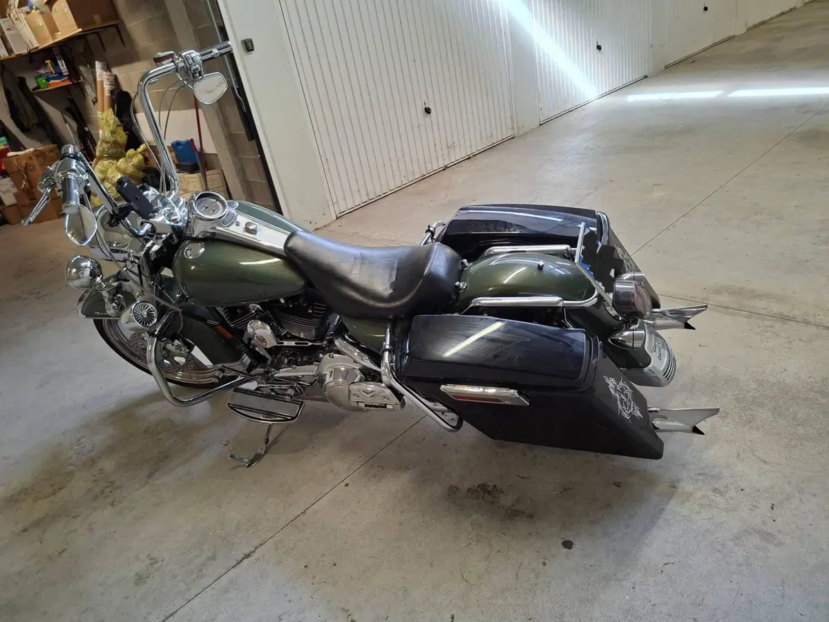 Harley-Davidson 1450 Road King Classic (2006 - 07) - FLHRCI (3)