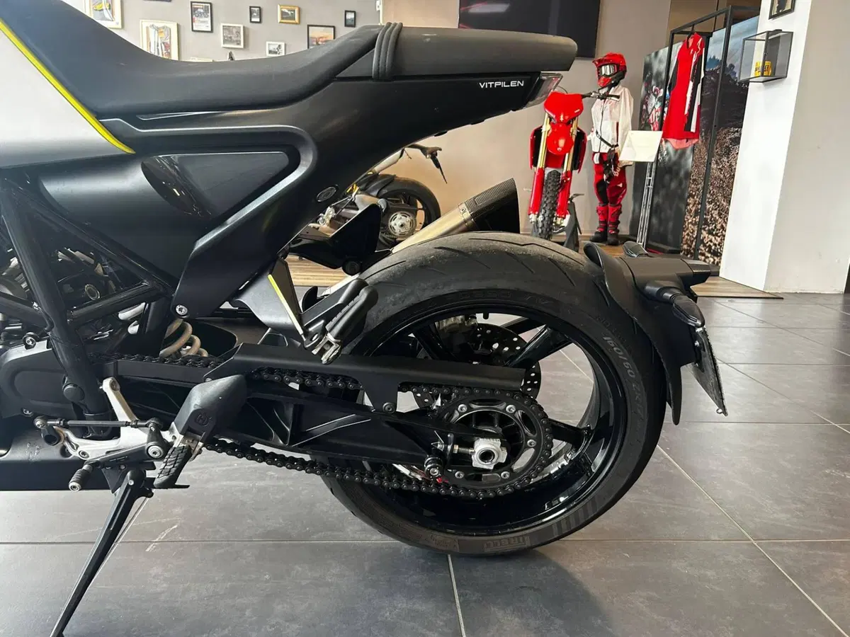 Husqvarna Vitpilen 701 (2018 - 19) (3)