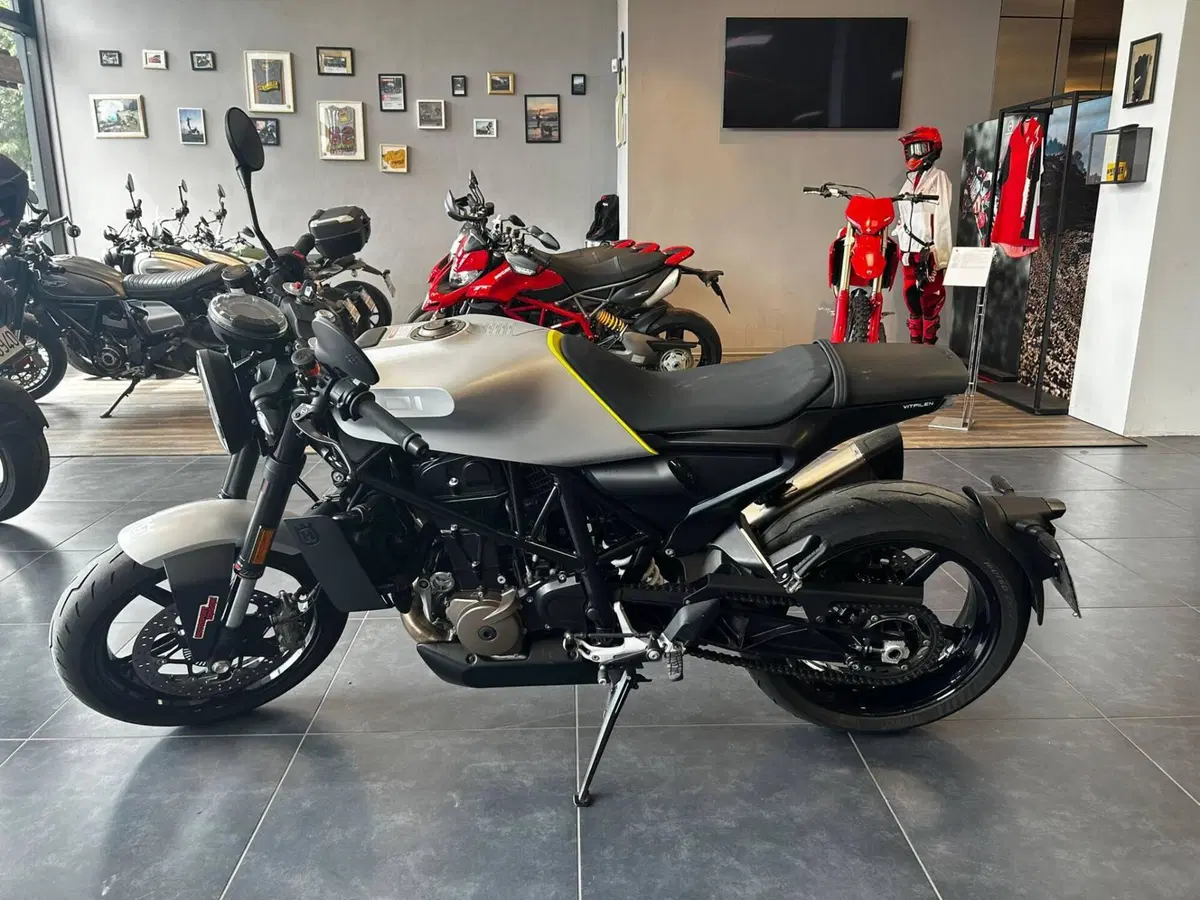 Husqvarna Vitpilen 701 (2018 - 19) (6)