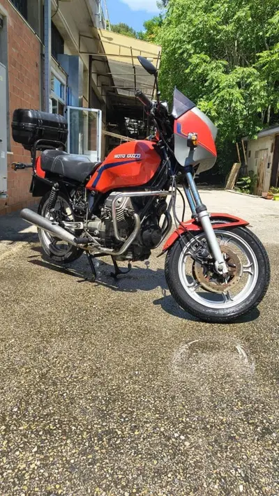 Moto Guzzi V35 III d'epoca