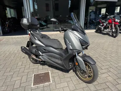 Yamaha X-Max 400 Tech Max (2020) usata