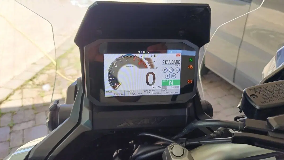 Honda X-ADV 750 DCT Gravel (2021 - 24) (5)