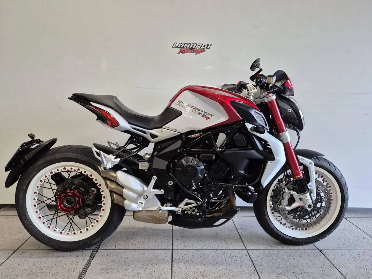 MV Agusta Dragster 800 RR (2015 - 17)