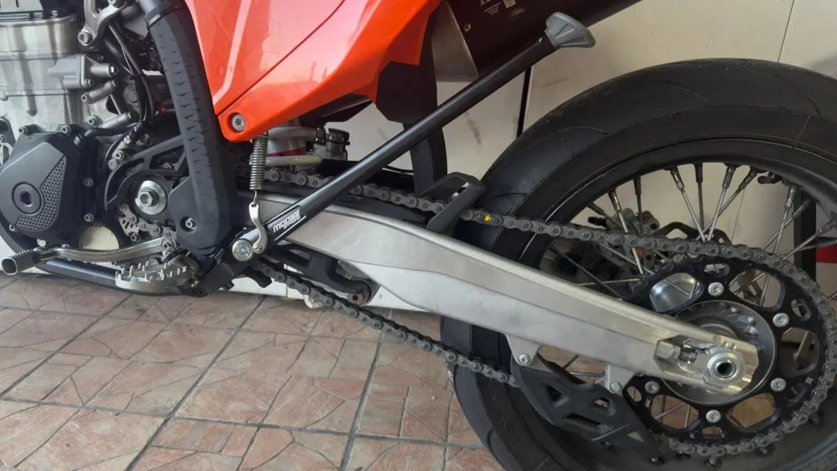 KTM 450 SMR (2026) (6)