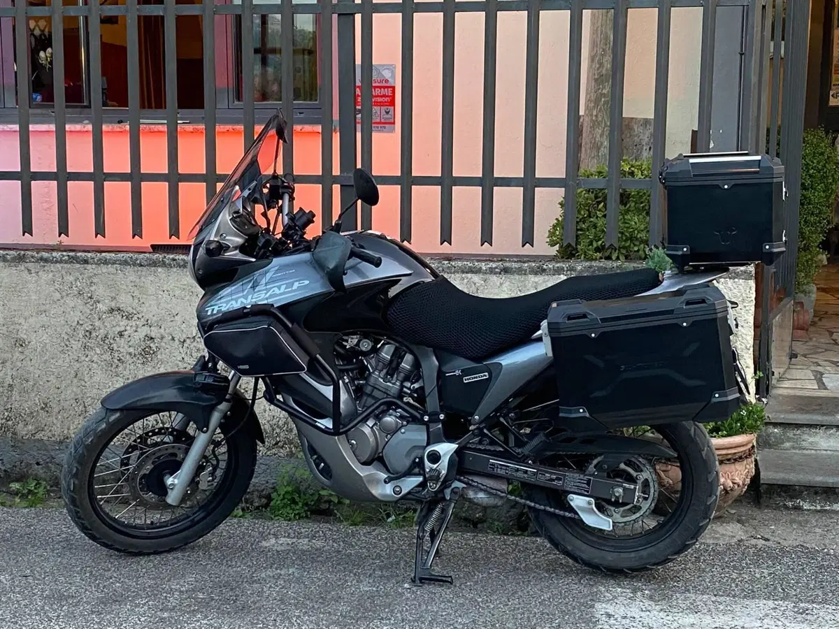 Honda Transalp XL 700 V (2007 - 2013) (3)