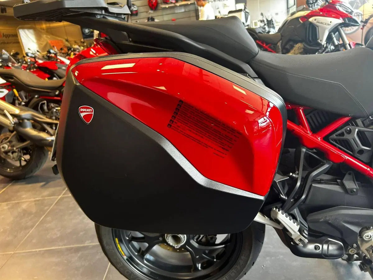 Ducati Multistrada V4 Pikes Peak (2021 - 24) (12)