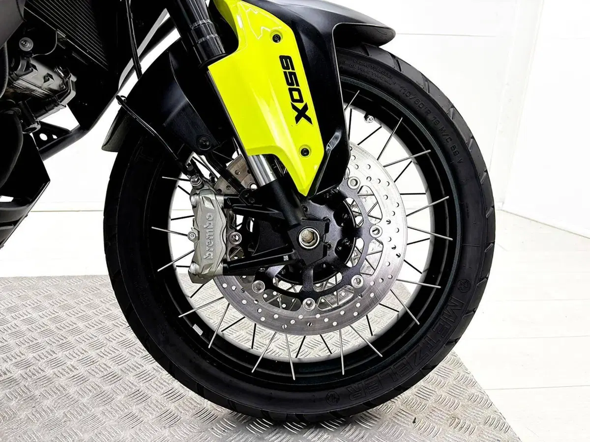 QJ Motor SVT 650 X (2025 - 26) (12)