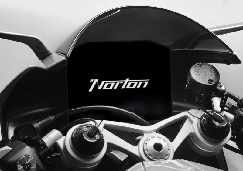 Norton Manx R Manx R Signature (2026) (15)
