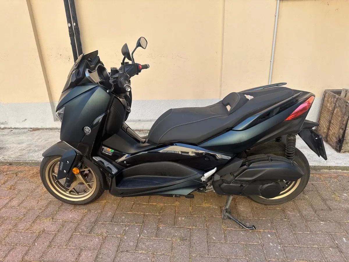 Yamaha X-Max 125 Tech Max (2021 - 24) (2)