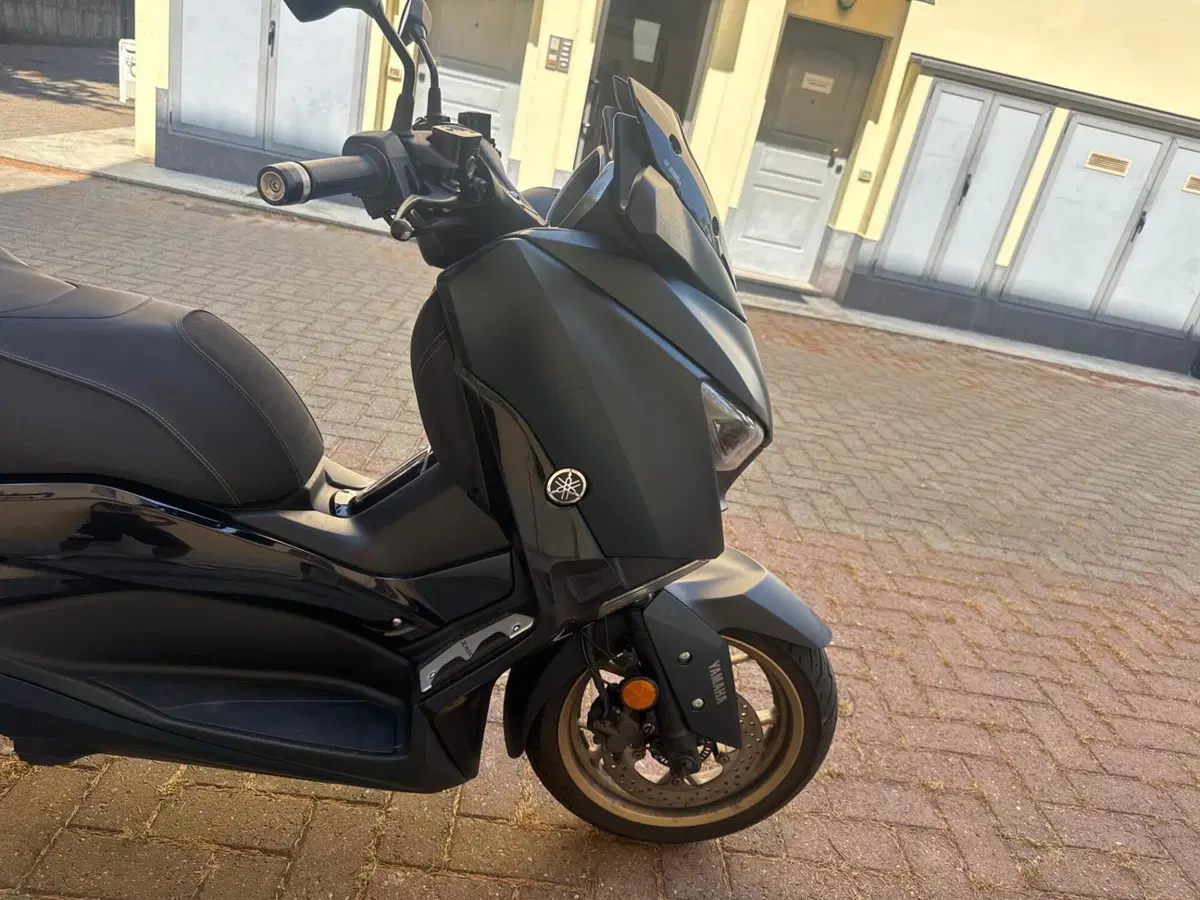 Yamaha X-Max 125 Tech Max (2021 - 24) (4)
