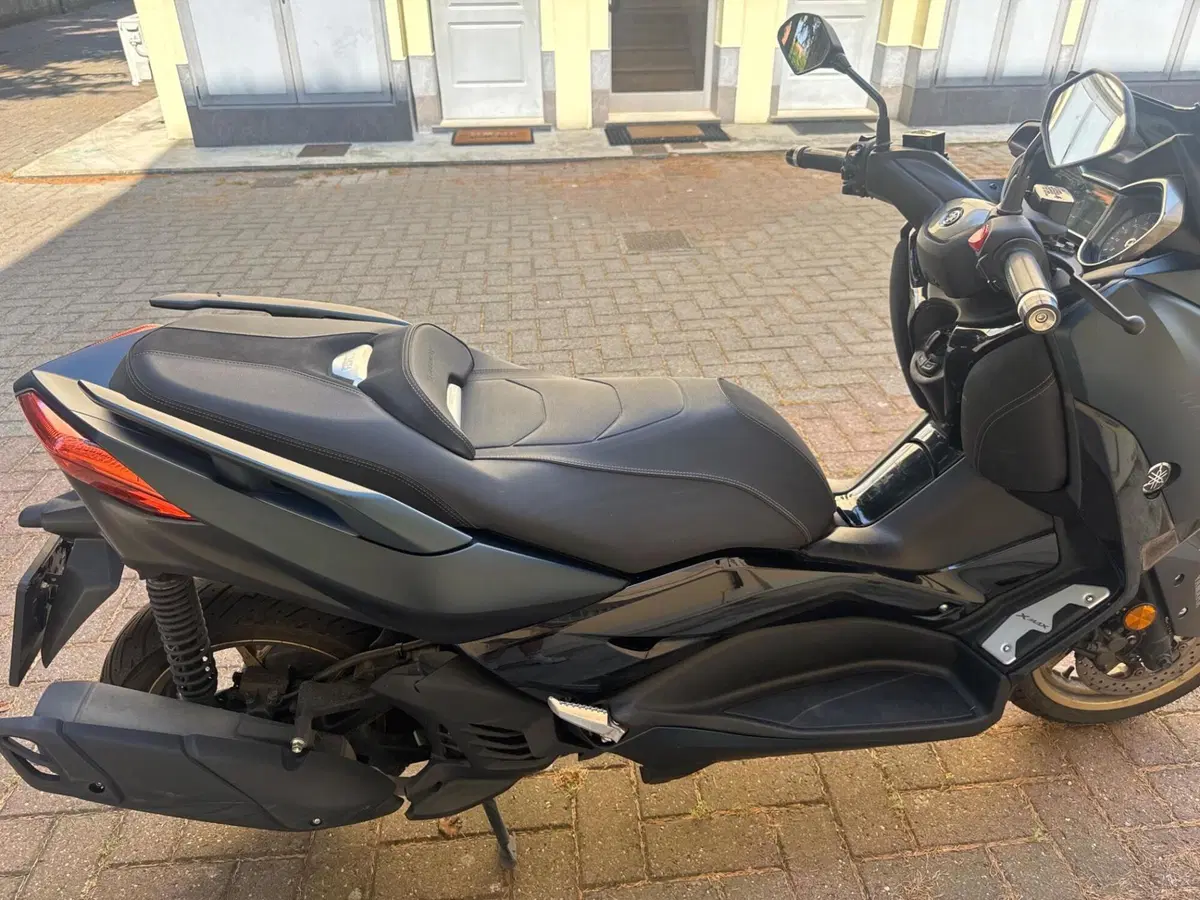 Yamaha X-Max 125 Tech Max (2021 - 24) (5)
