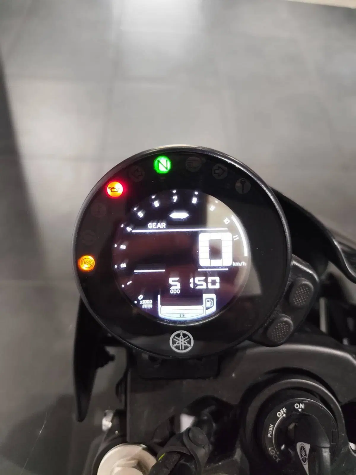 Yamaha XSR 700 XTribute (2022 - 24) (8)