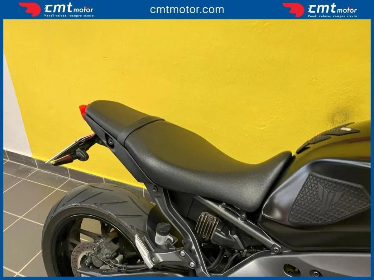 Yamaha MT-09 (2021 - 23) (9)