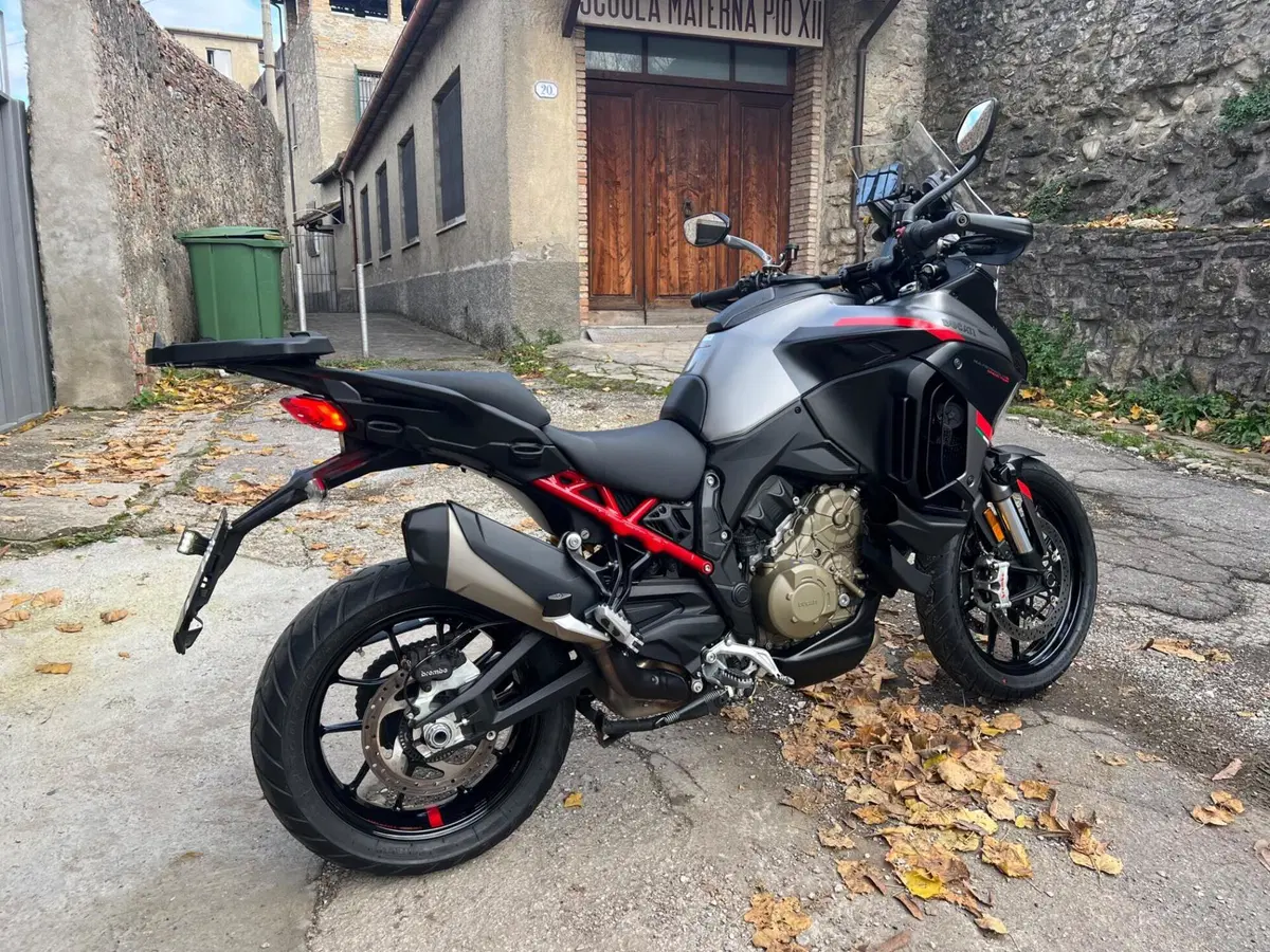 Ducati Multistrada V4 S Grand Tour (2024) (2)