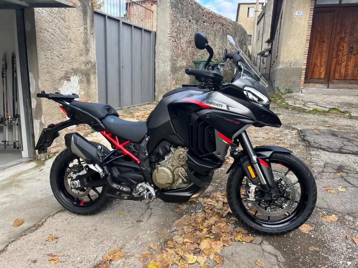 Ducati Multistrada V4 S Grand Tour (2024) (3)