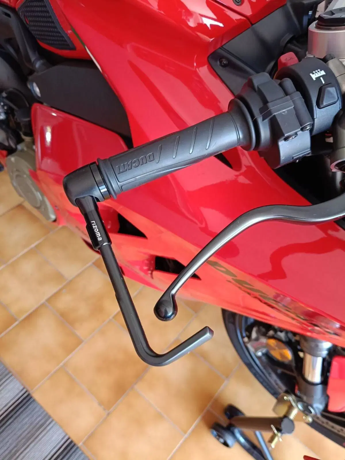 Ducati Panigale V4 (2022 - 24) (6)