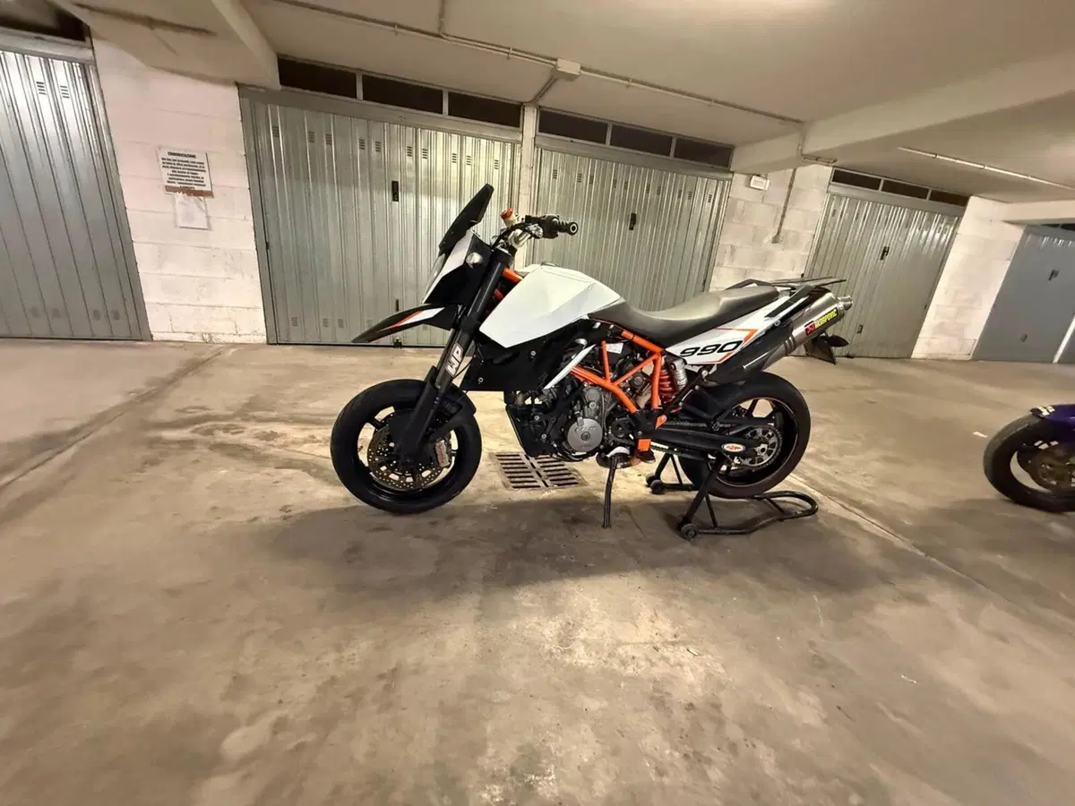KTM 990 Supermoto R (2009 - 11) (2)