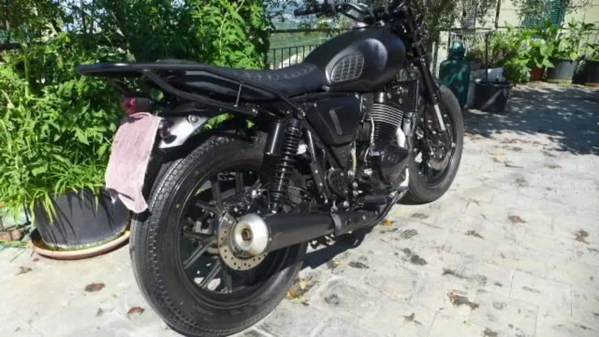 Archive Motorcycle AM 70 250 Cafe Racer (2022 - 24) (3)
