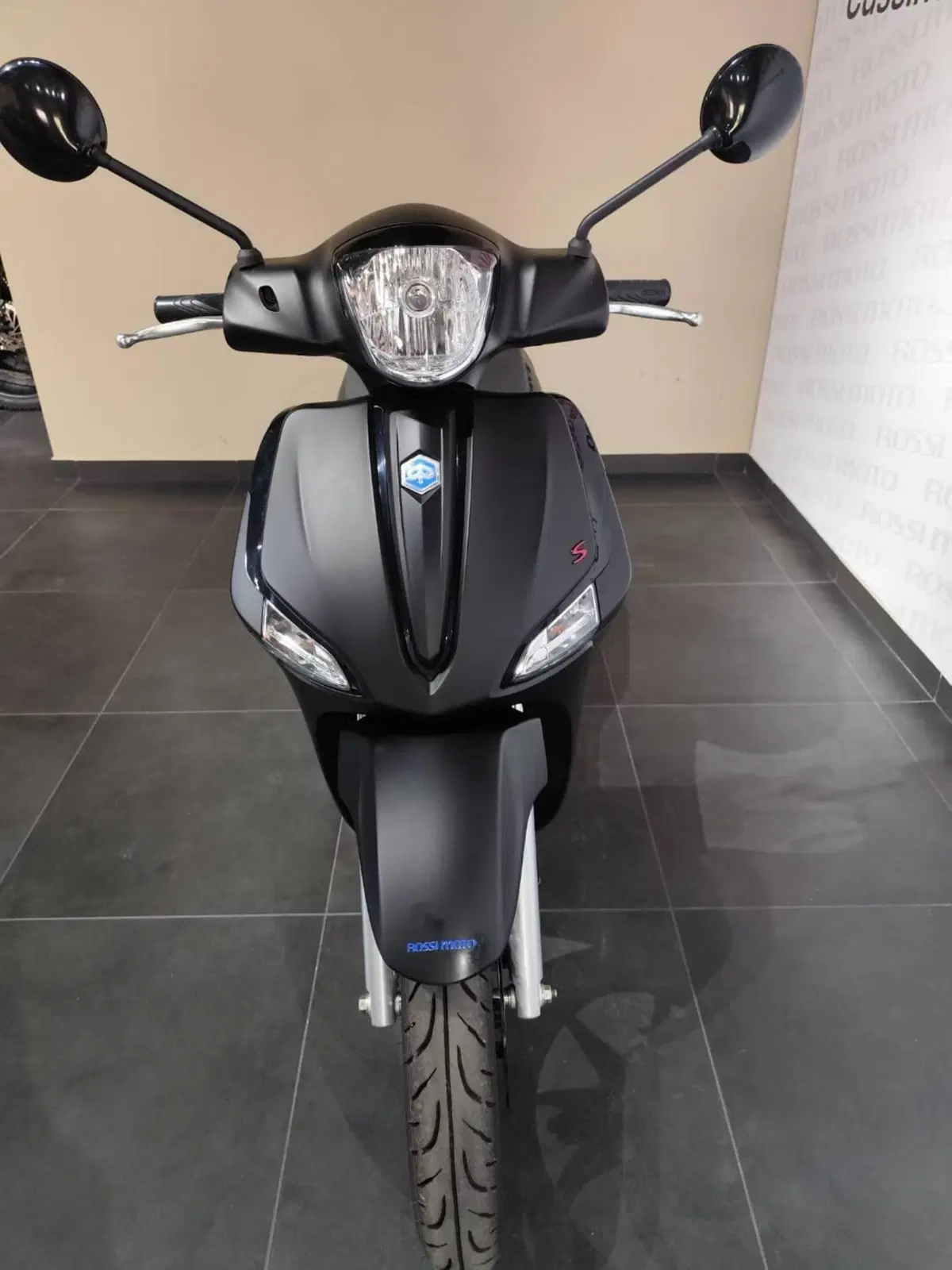 Piaggio Liberty 50 3V S (2021 - 24) (4)