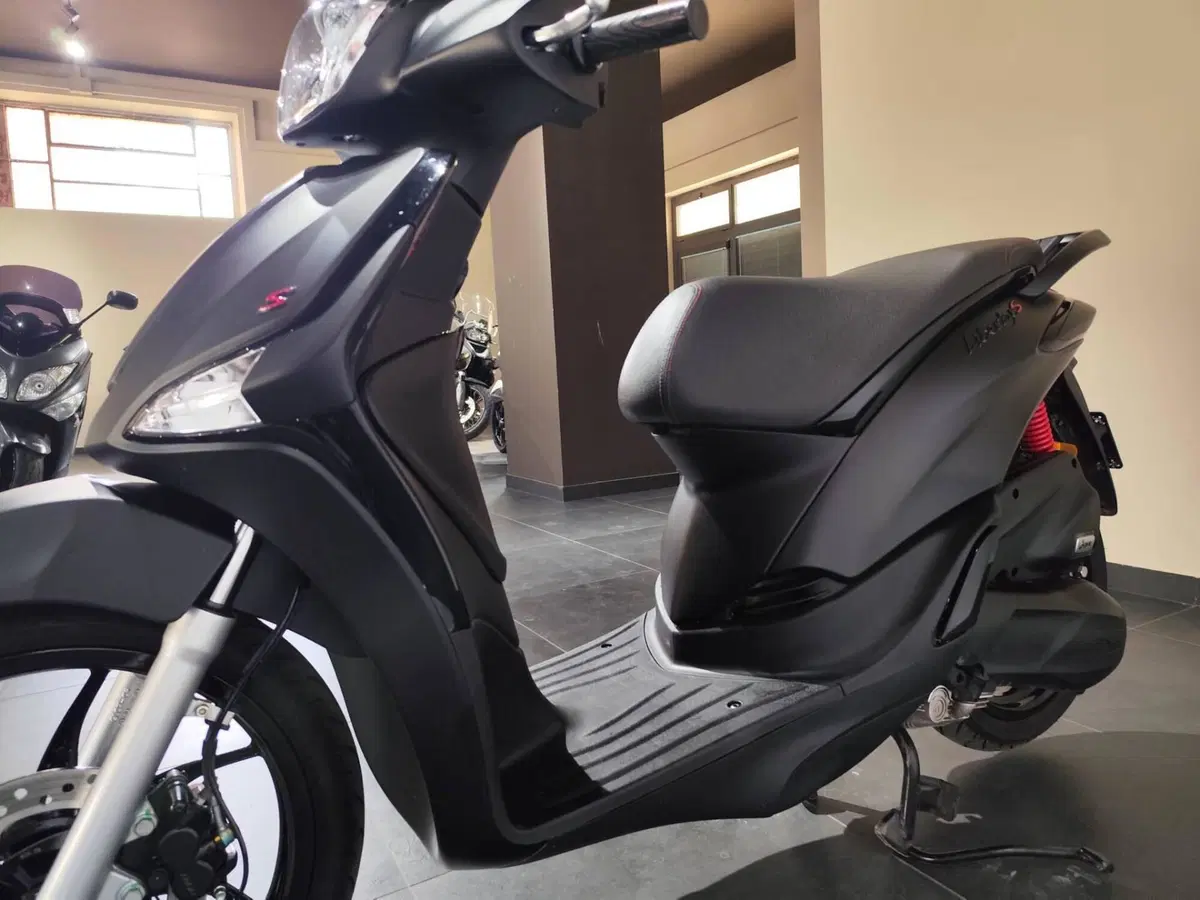 Piaggio Liberty 50 3V S (2021 - 24) (5)