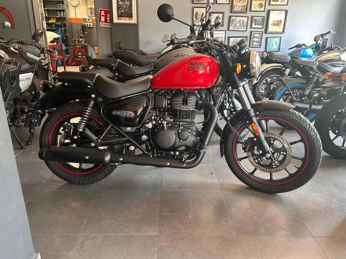 Royal Enfield Meteor 350 (2021 - 26)