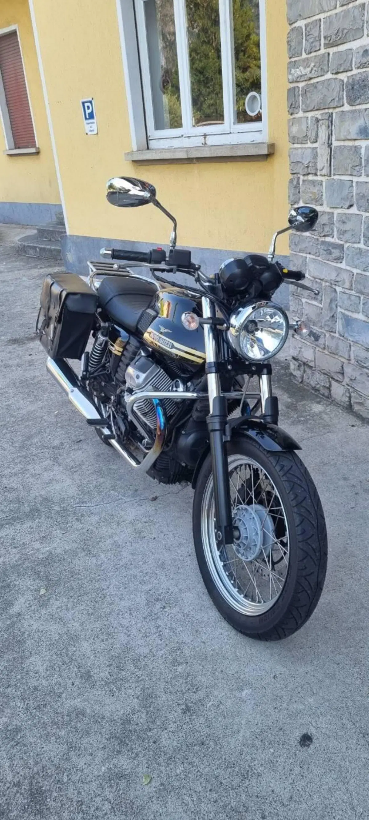 Moto Guzzi V7 Cafè Classic (2009 - 12) (3)