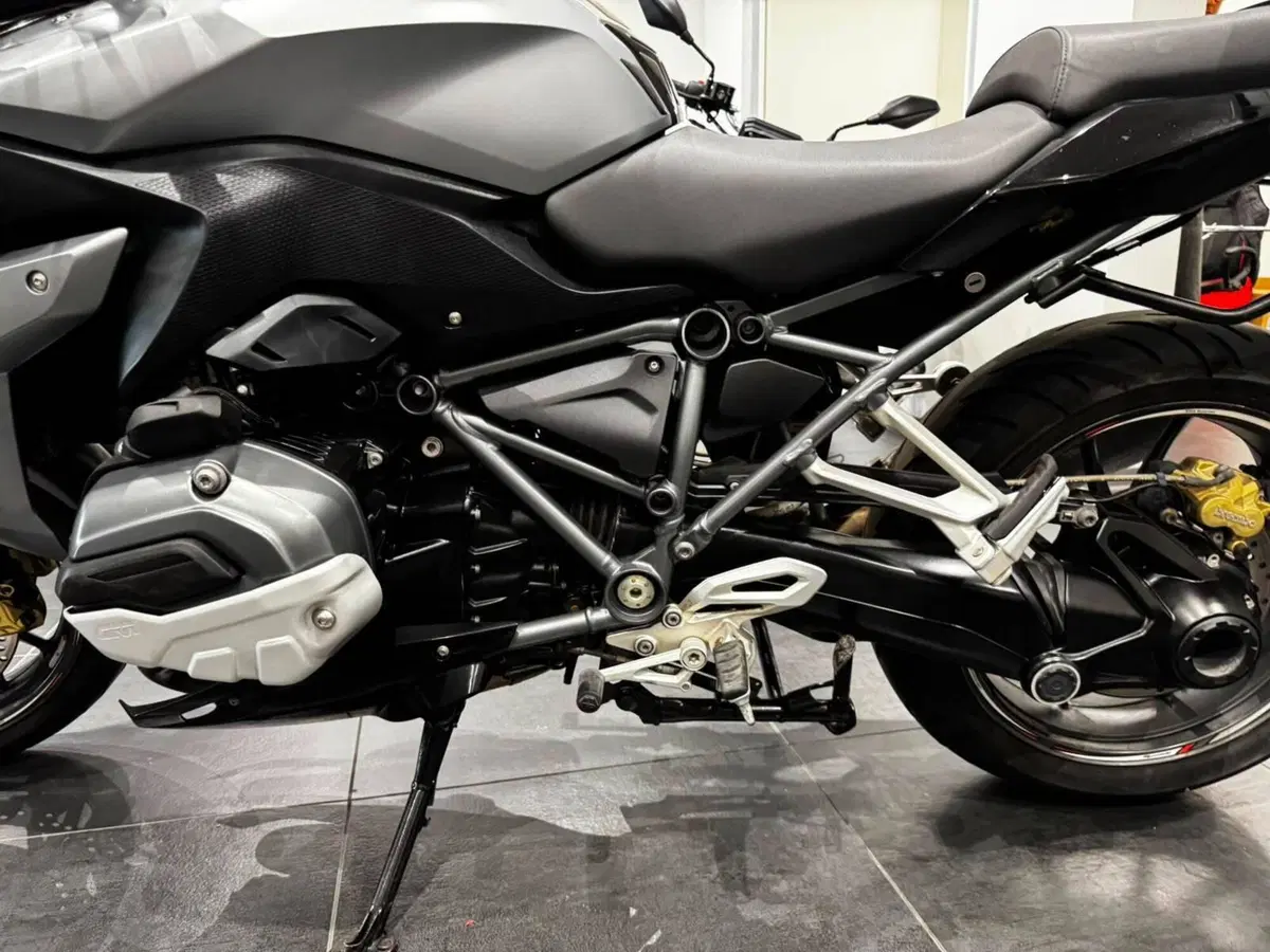 Bmw R 1200 RS (2017 - 19) (7)
