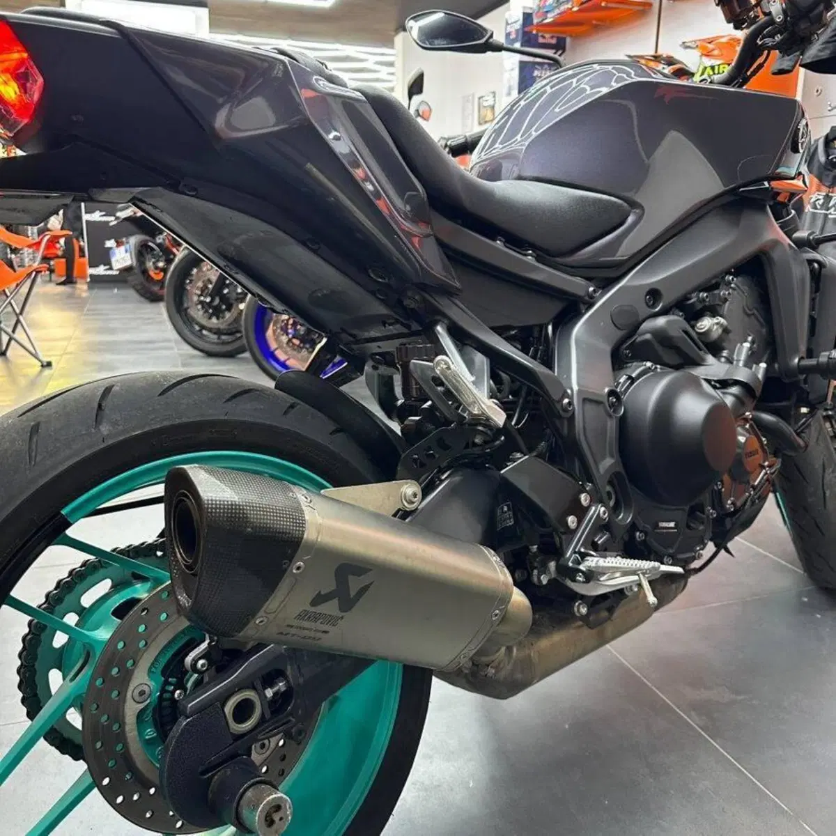 Yamaha MT-09 Y-AMT (2024 - 26) (8)